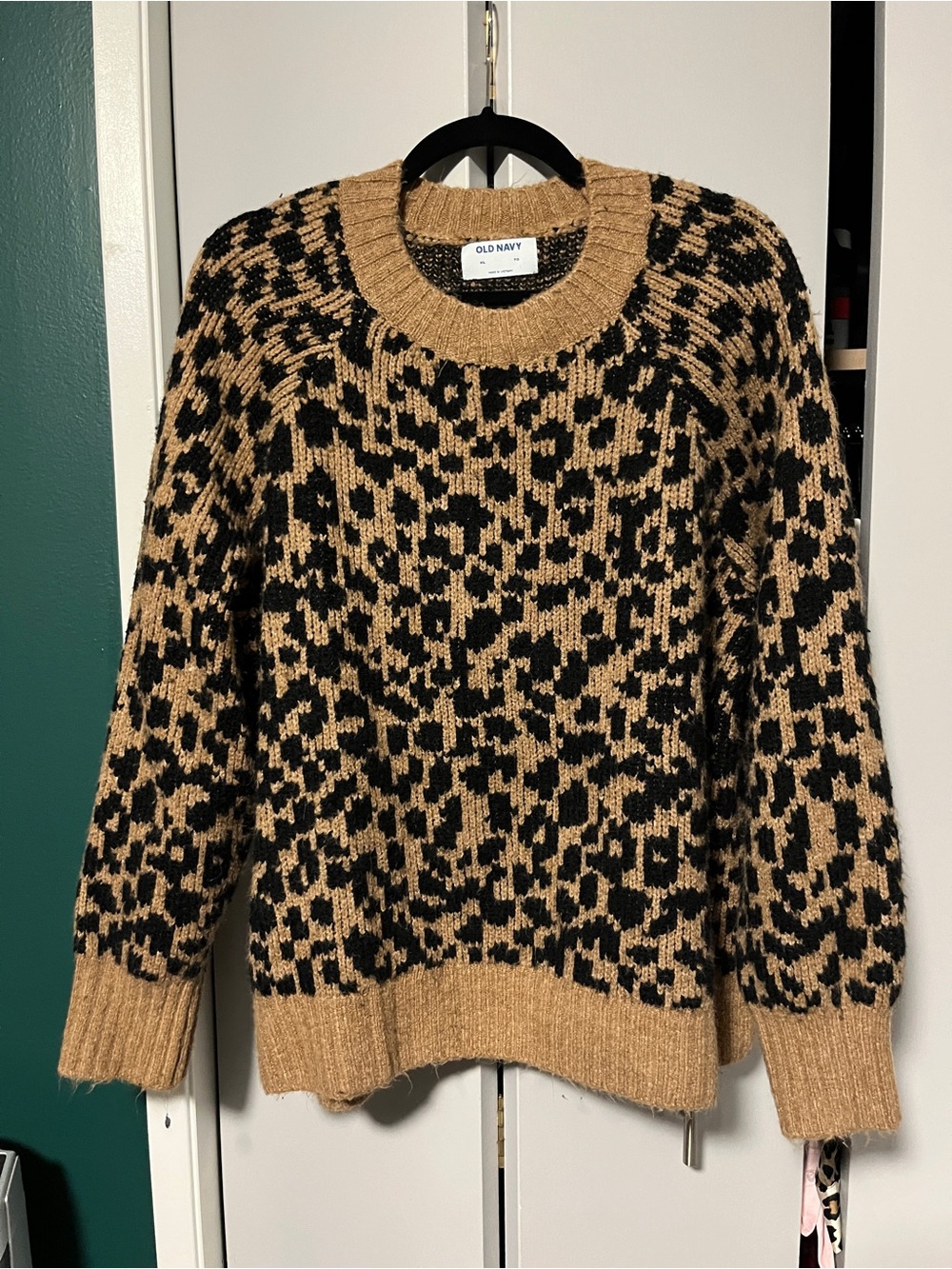 Old Navy Black and Tan Leopard-Print Crewneck Sweater